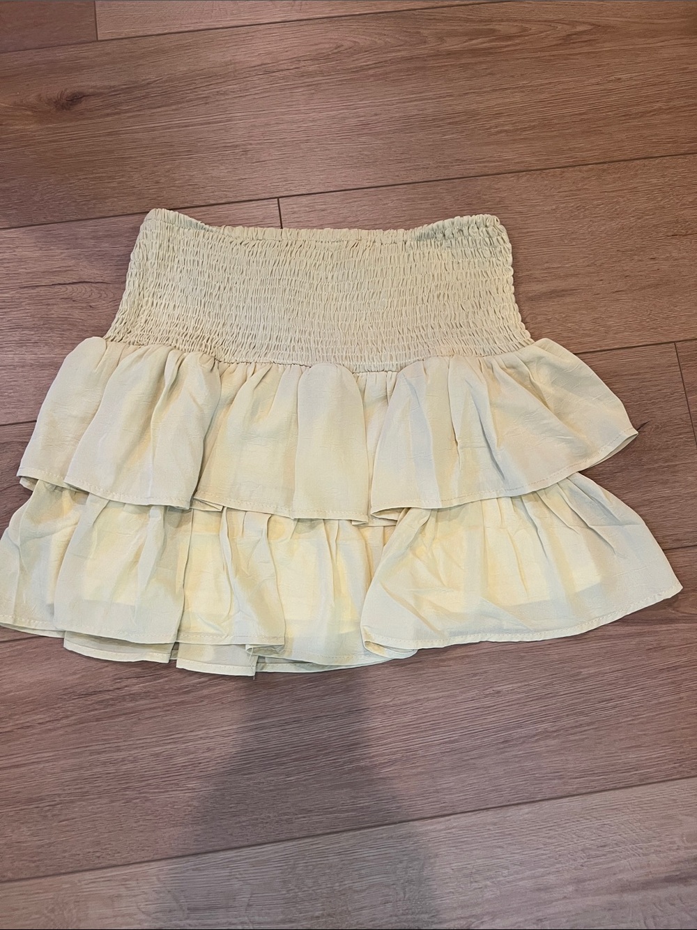 She + Sky Pale Yellow Smocked-Waist Tiered Ruffle Mini Skirt